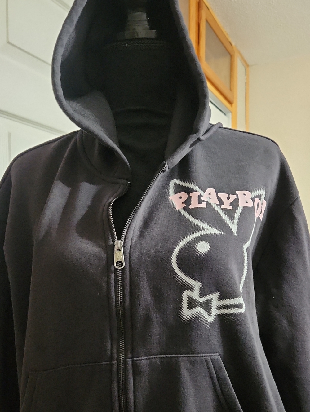 PLAYBOY Black Zip Crop Hoodie with Pink Logo Accent